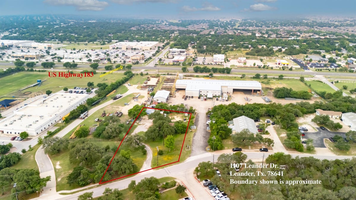 View 1107 Leander Dr in Leander Heights Sec 03 Resub Lts 14 & 15 Blk 1107 Leander Dr - front exterior - Luxury home in Leander Heights Sec 03 Resub Lts 14 & 15 Blk, Leander, TX