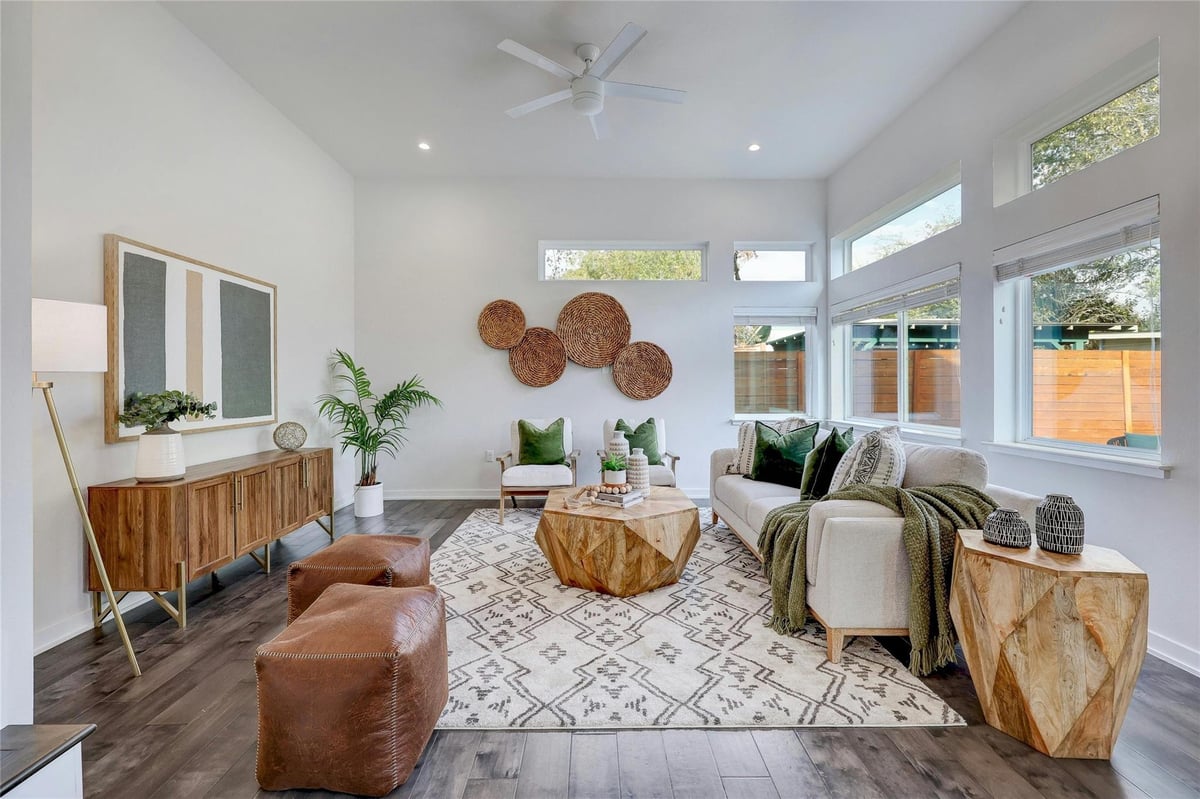 View 1108 Christie Dr Unit #B in HOBBS 1108 Christie Dr Unit #B - front exterior - Luxury home in HOBBS, Austin, TX