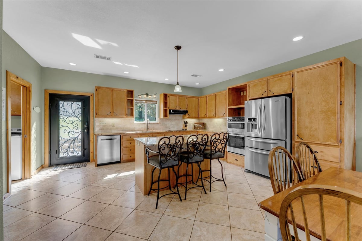Primary bedroom at 1108 S Lakeside Dr - 3 bed 2 bath home