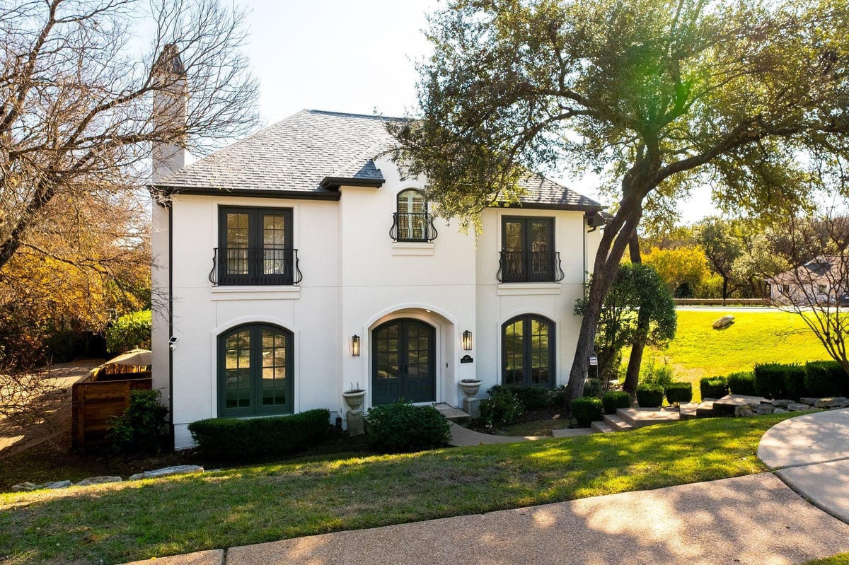 View 1109 Havre Lafitte DR in Treemont Ph B Sec 05 1109 Havre Lafitte DR - property photo 1 - Luxury home in Treemont Ph B Sec 05, Austin, TX
