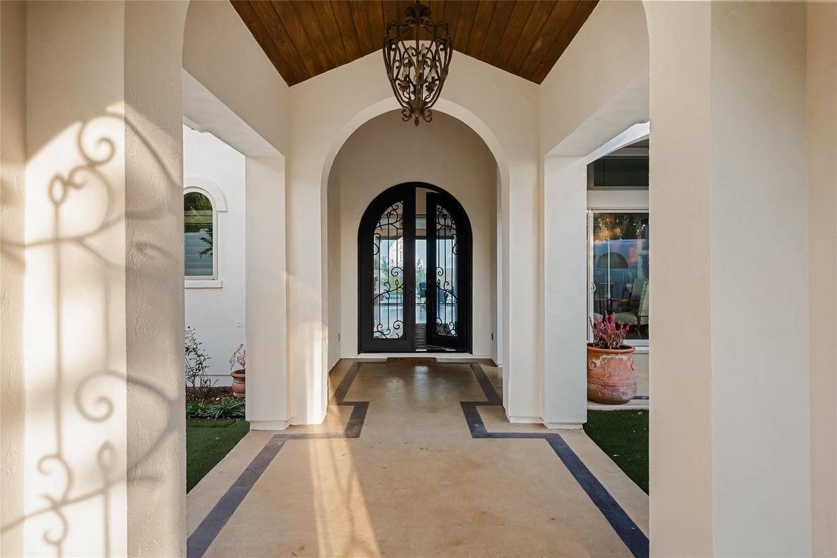 Primary bedroom at 111 Piazza Vetta Dr - 4 bed 4 bath home