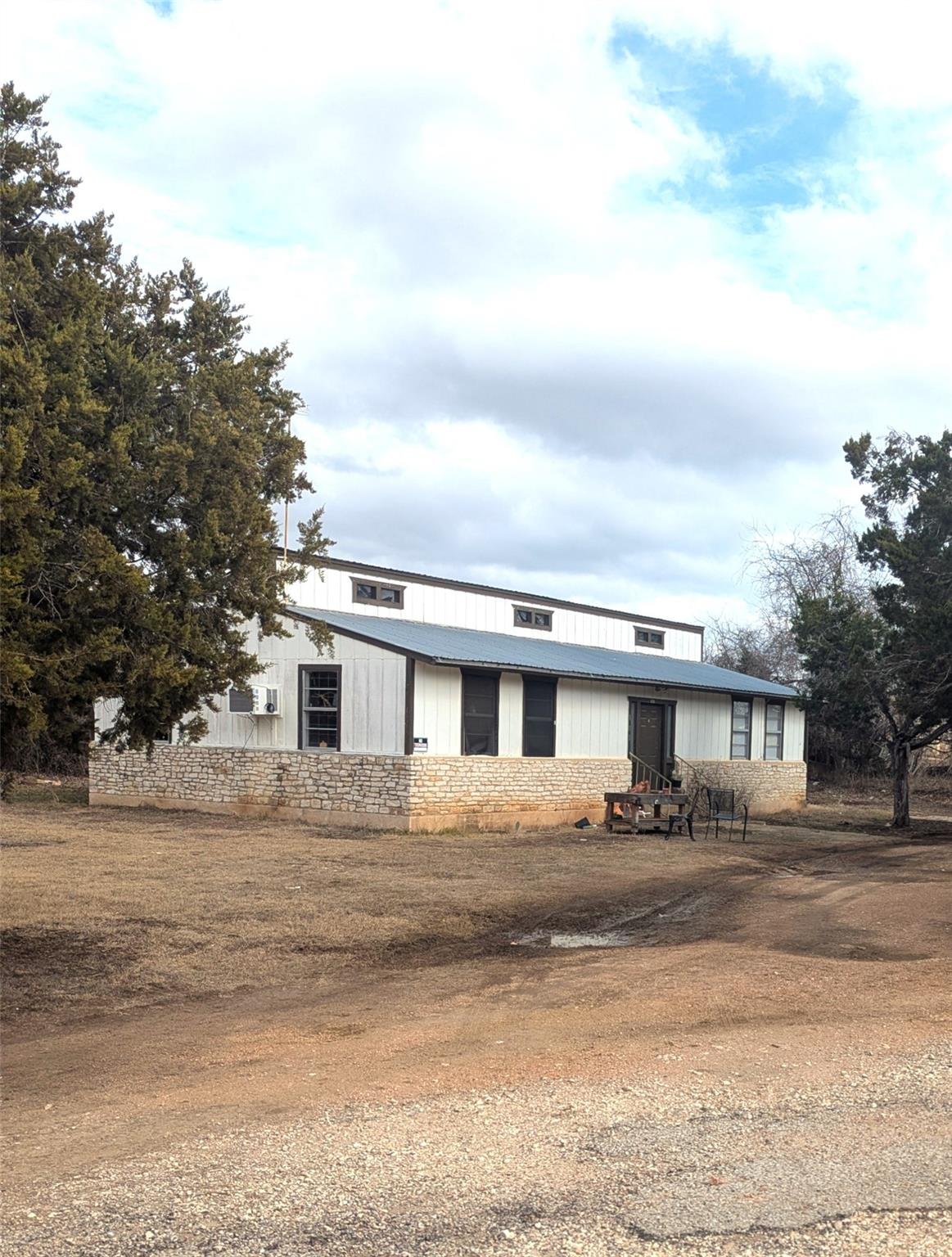 Living area at 111 Rose Dr - none, Dripping Springs, TX