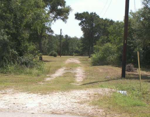 View 111 View Rdg 111 View Rdg - front exterior - Luxury lot in Dale, TX