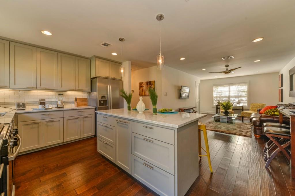 View 1110 W Oltorf St in Bouldin Creek 1110 W Oltorf St, photo 1, Bouldin Creek, Austin, TX