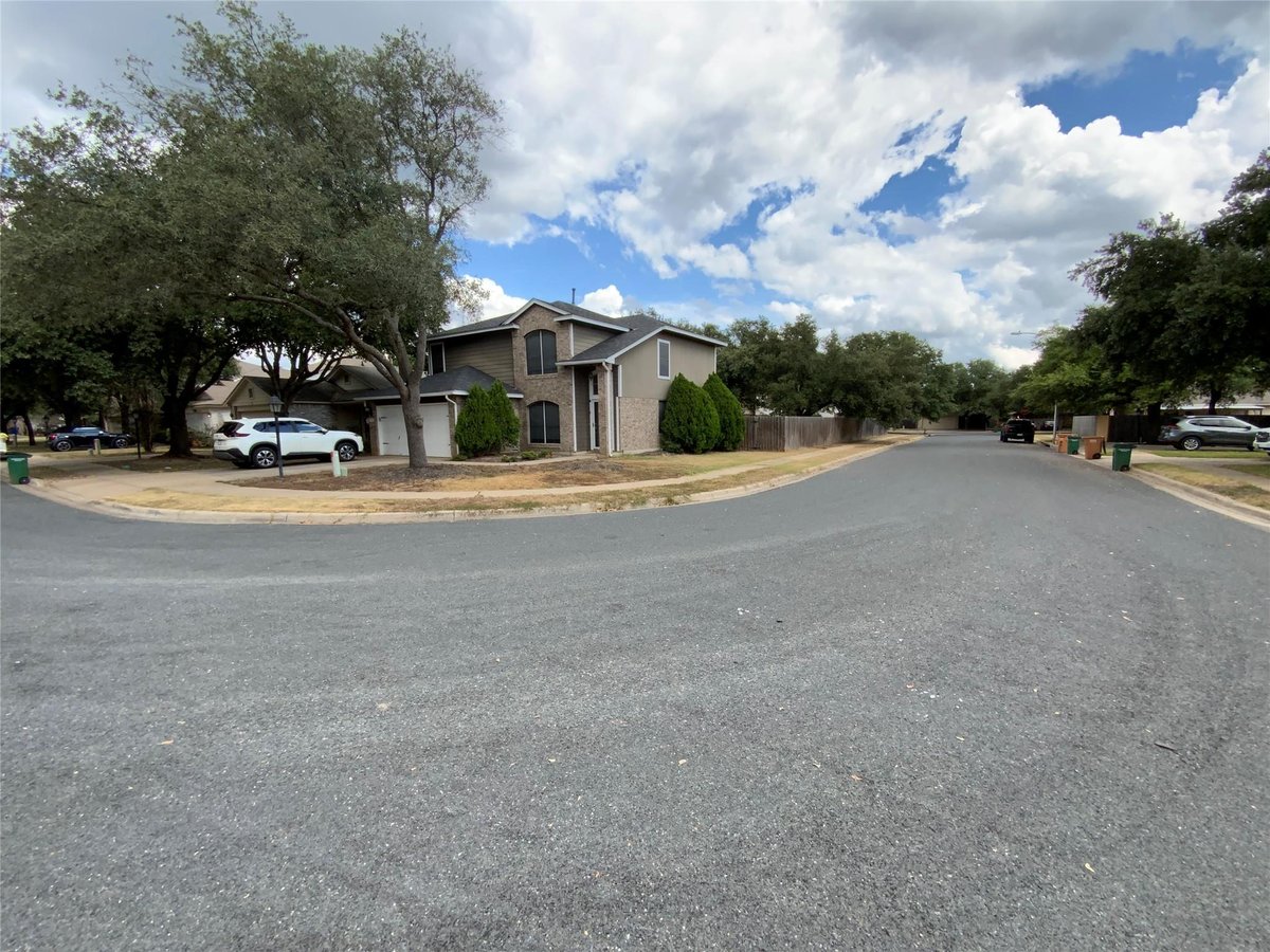 View 11100 Franklins Tale Loop in Canterbury Trails Sec 02 11100 Franklins Tale Loop - front exterior - Luxury home in Canterbury Trails Sec 02, Austin, TX