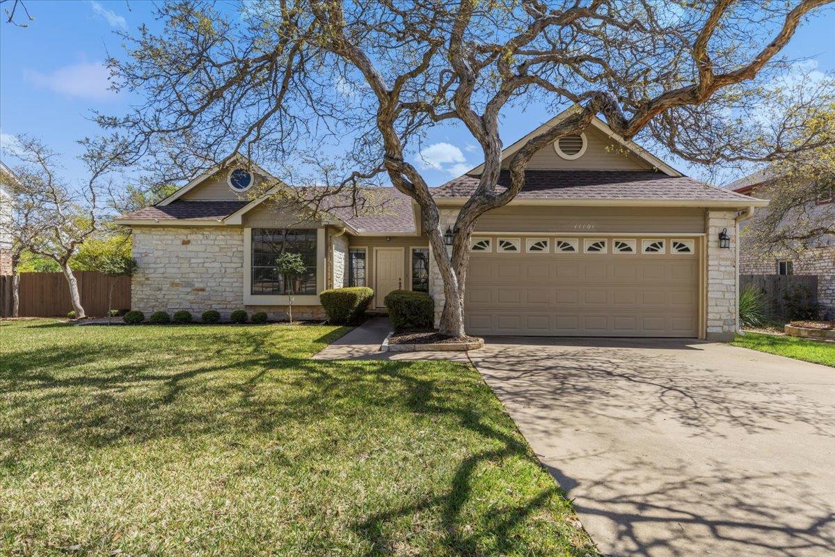 View 11101 Grapevine LN in Highlands At Oak Forest 11101 Grapevine LN - front exterior - Luxury home in Highlands At Oak Forest, Austin, TX