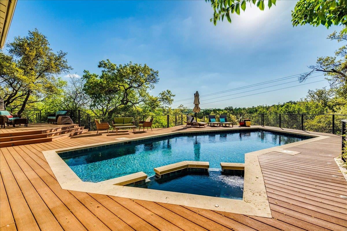 View 11107 Spicewood PKWY in Spicewood At Balcones Villages 11107 Spicewood PKWY - property photo 1 - Luxury home in Spicewood At Balcones Villages, Austin, TX