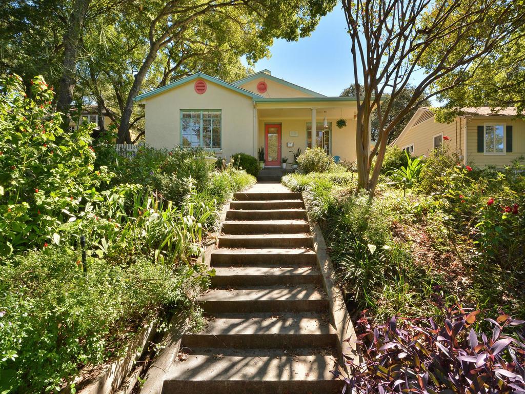 View 1111 Reagan Ter in Travis Heights 1111 Reagan Ter - front exterior - Luxury home in Travis Heights, Austin, TX