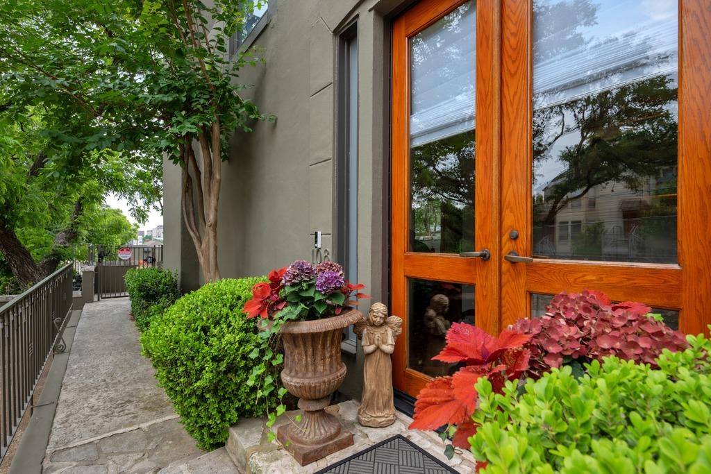 View 1111 W 12th St Unit #108 in Condominium De Saligny Amd 1111 W 12th St Unit #108 - front exterior - Luxury home in Condominium De Saligny Amd, Austin, TX
