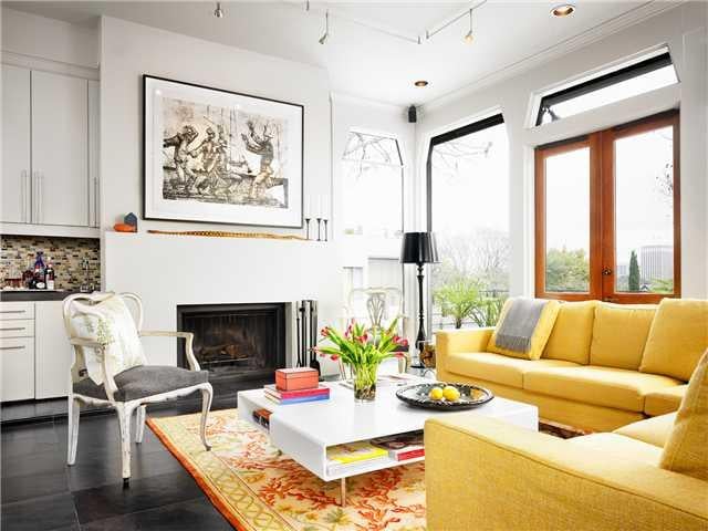 View 1111 W 12th St Unit #118 in MLS Area 1B 1111 W 12th St Unit #118 - property photo 1 - Luxury home in MLS Area 1B, Austin, TX