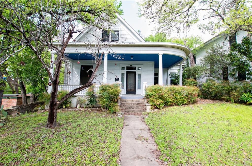 View 1112 W 7th St in MLS Area 1B 1112 W 7th St - property photo 1 - Luxury home in MLS Area 1B, Austin, TX