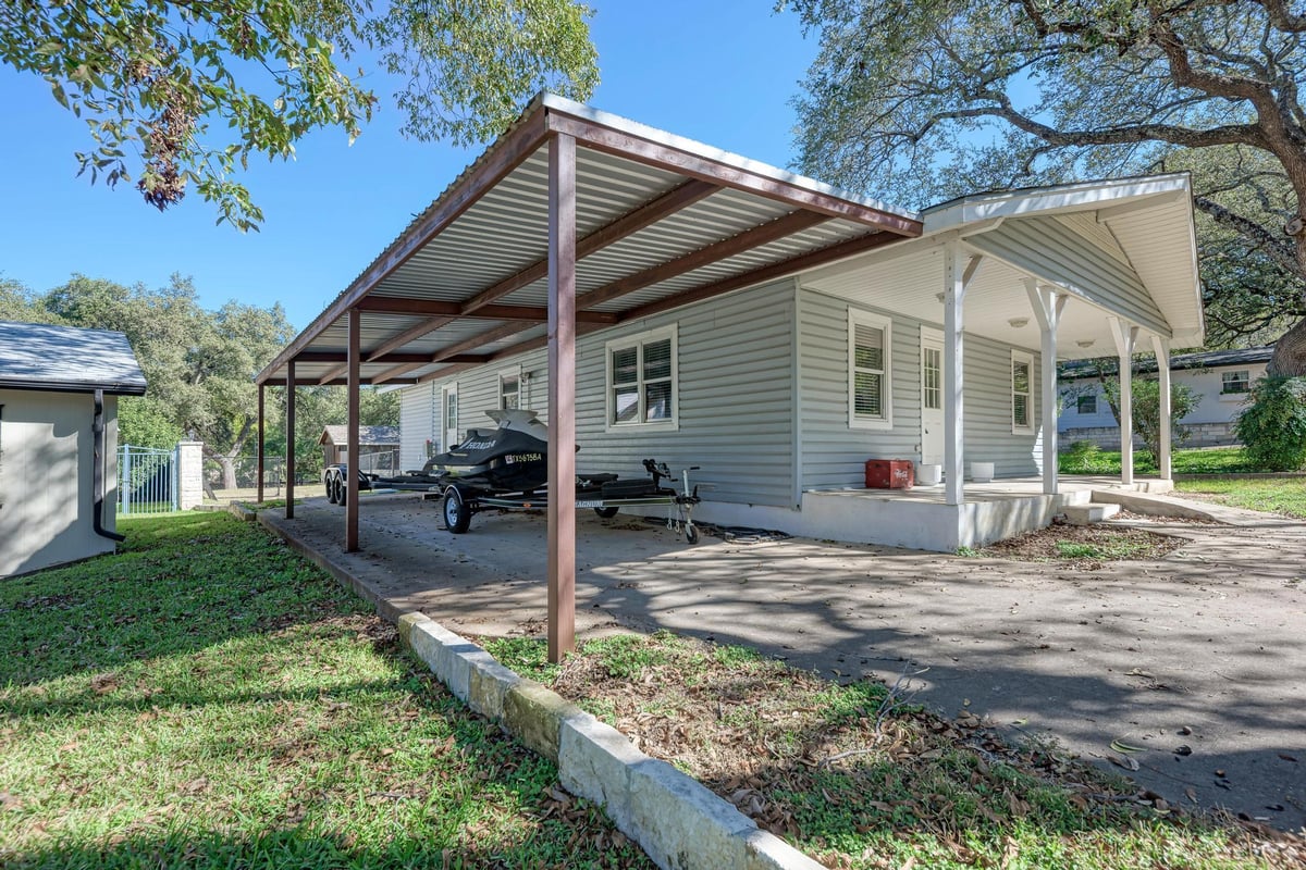 Primary bedroom at 1113 County Road 132B - 2 bed 2 bath home