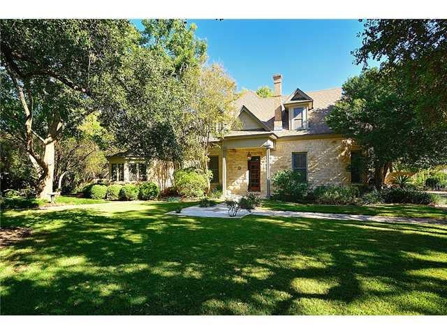 View 1114 W 11th St in MLS Area 1B 1114 W 11th St - property photo 1 - Luxury home in MLS Area 1B, Austin, TX