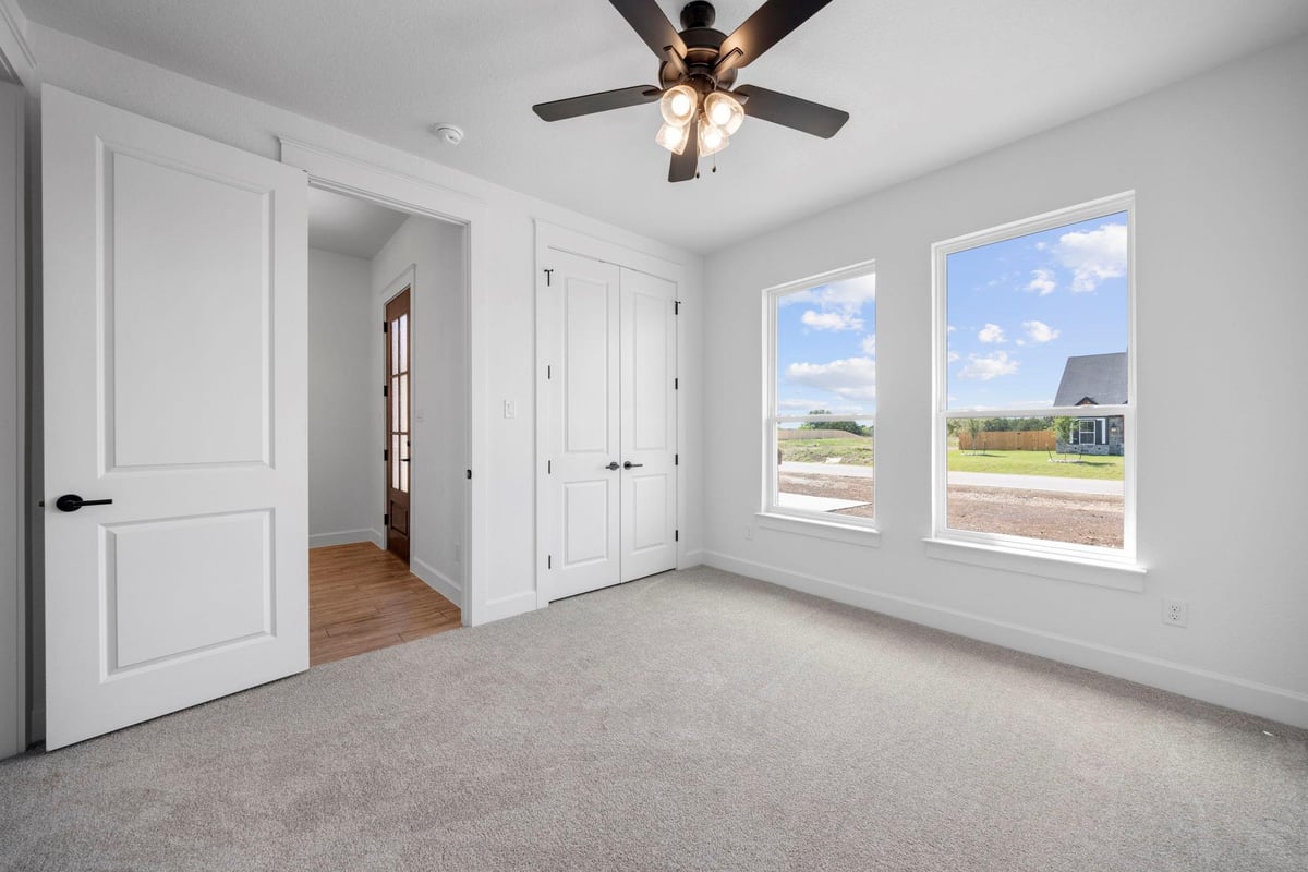 Living area at 11144 Golden Eagle Ave - 4 bed 3 bath home