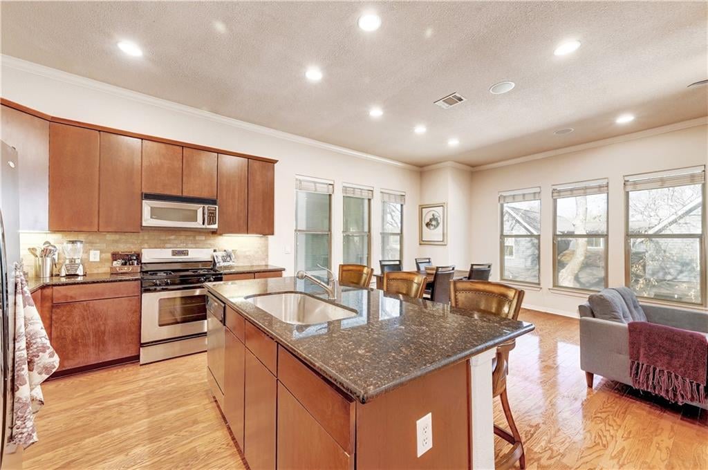 View 1115 Kinney Ave Unit #38 in Barton Heights 1115 Kinney Ave Unit #38 - front exterior - Luxury home in Barton Heights, Austin, TX