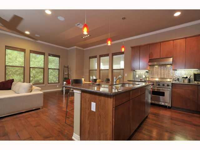 View 1115 Kinney Ave Unit #41 in Ivy On Kinney Condo Amd 1115 Kinney Ave Unit #41 - front exterior - Luxury home in Ivy On Kinney Condo Amd, Austin, TX