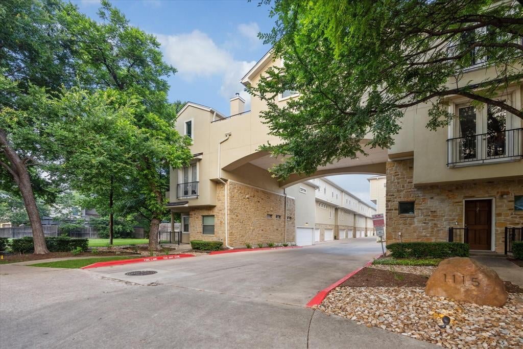 View 1115 Kinney Ave Unit #41 in Ivy On Kinney Condo Amd 1115 Kinney Ave Unit #41 - property photo 1 - Luxury home in Ivy On Kinney Condo Amd, Austin, TX