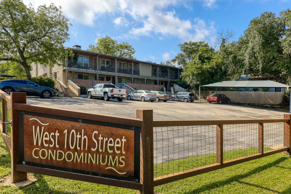 View 1115 W 10th ST Unit #100 in West 10 Street Condo Amd 1115 W 10th ST Unit #100 - front exterior - Luxury home in West 10 Street Condo Amd, Austin, TX