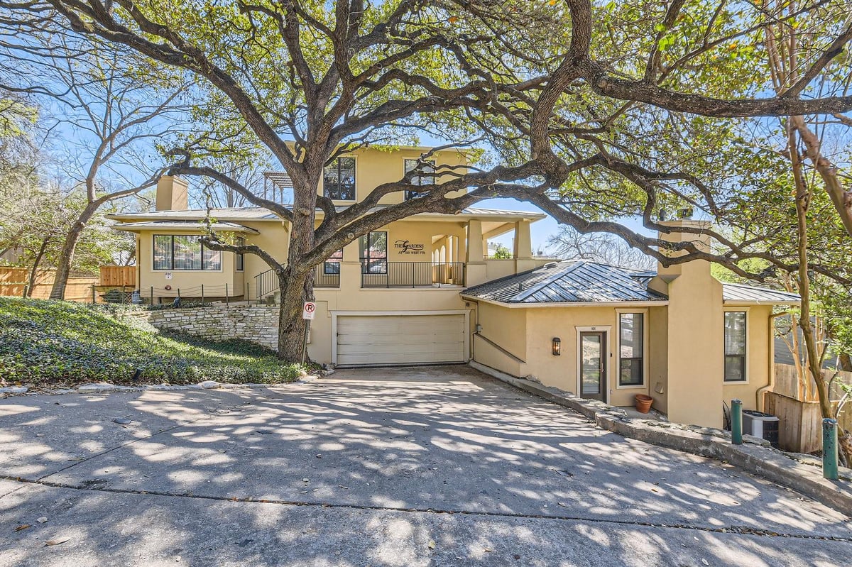 1115 W 7th St W Unit #202 - front exterior - Luxury home in Gardens At West 07 Condo Ame, Austin, TX