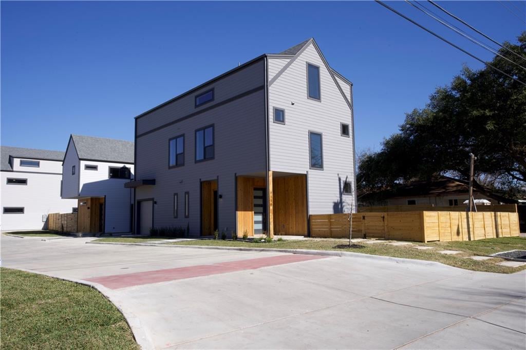 View 1116 Stobaugh St Unit #A in Northgate Addn 1116 Stobaugh St Unit #A - front exterior - Luxury home in Northgate Addn, Austin, TX