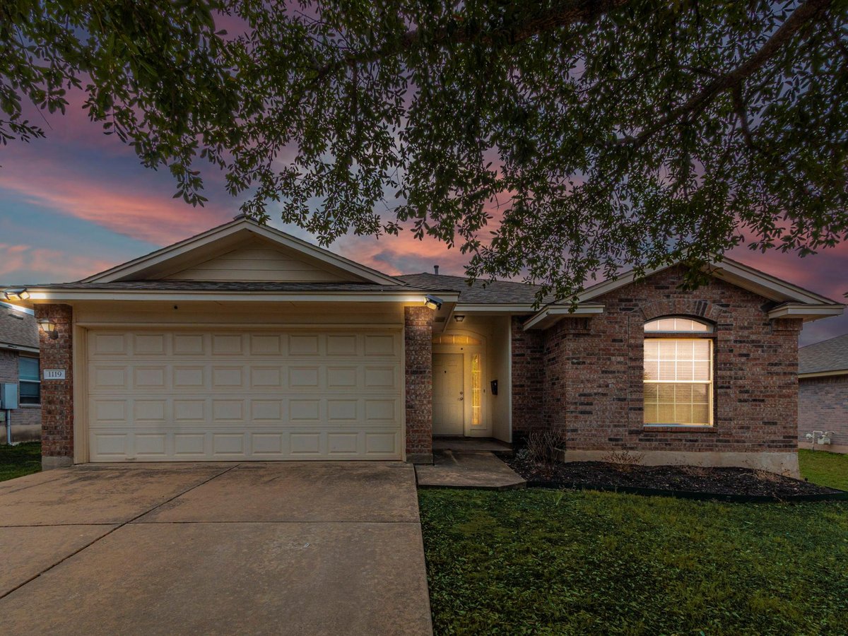 View 1119 Burgess Dr in Benbrook Ranch Sec 01 Ph 01 1119 Burgess Dr - property photo 1 - Luxury home in Benbrook Ranch Sec 01 Ph 01, Leander, TX