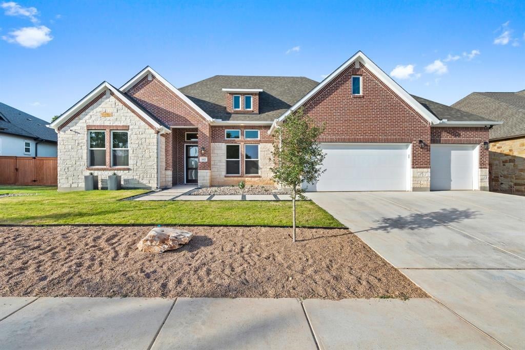 View 112 Axis LOOP in Deer Haven Sub 112 Axis LOOP - front exterior - Luxury home in Deer Haven Sub, Georgetown, TX