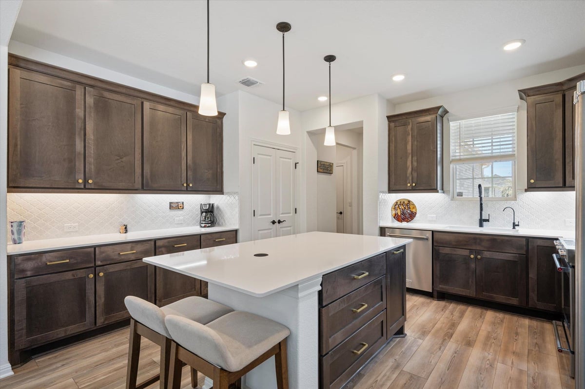 112 Clay Hill ST - front exterior - Luxury home in Sun City Nbrhd 66 92, Georgetown, TX