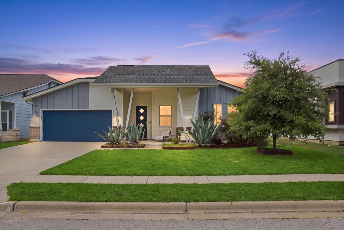 View 112 Dax DR in Rosemont 112 Dax DR - property photo 1 - Luxury home in Rosemont, Liberty Hill, TX