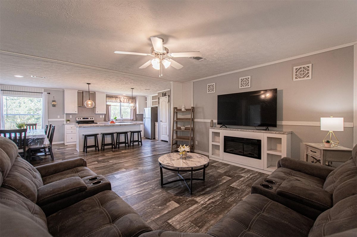 Primary bedroom at 112 Jabali St - 4 bed 2 bath home