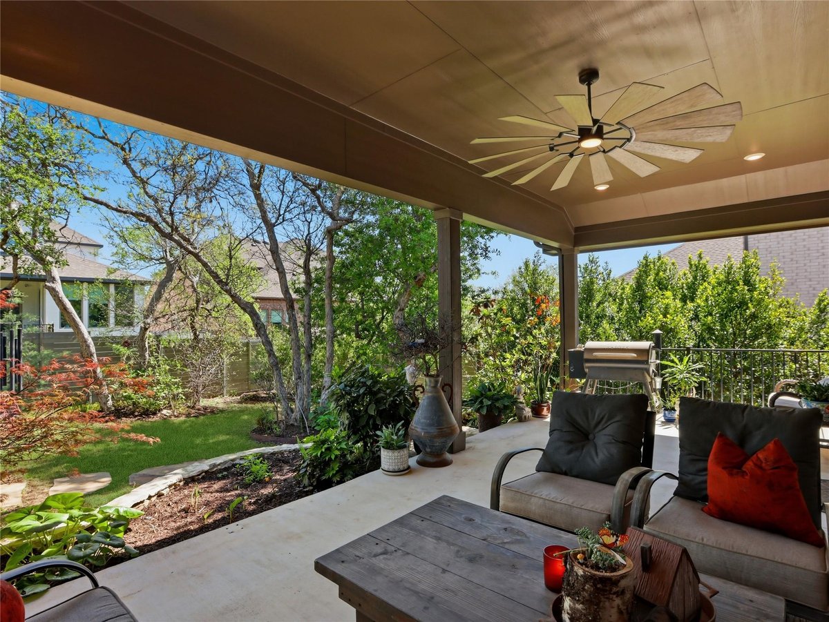 View 112 Mountain Lion Rd in Wolf Ranch West Ph 1 Sec 3 112 Mountain Lion Rd - front exterior - Luxury home in Wolf Ranch West Ph 1 Sec 3, Georgetown, TX