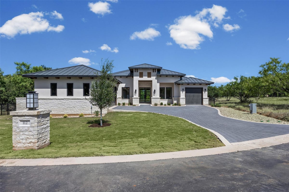 112 Winchester - property photo 1 - Luxury home in Horseshoe Bay, Horseshoe Bay, TX