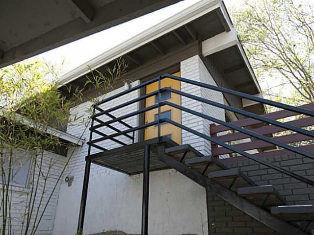 View 1120 Gillespie PL Unit #b in Gillespie Place Condo 1120 1120 Gillespie PL Unit #b - front exterior - Luxury home in Gillespie Place Condo 1120, Austin, TX
