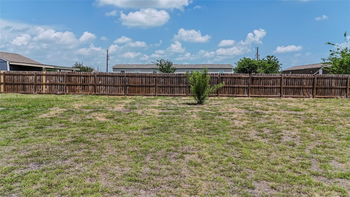 View 1120 Rustler PASS in Las Estancias Sub 1120 Rustler PASS - front exterior - Luxury lot in Las Estancias Sub, Kyle, TX