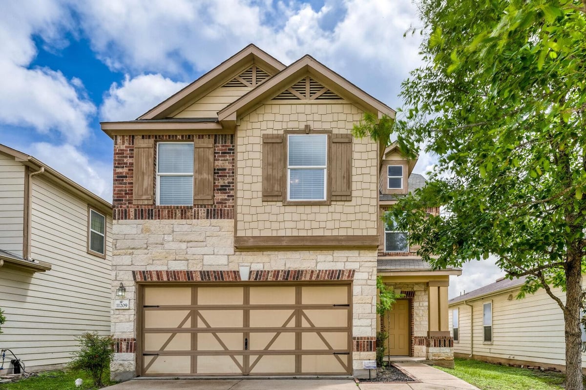 View 11209 Drumellan St in Thornbury Sec 01 11209 Drumellan St - front exterior - Luxury home in Thornbury Sec 01, Austin, TX
