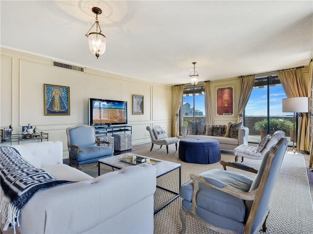 1122 Colorado St Unit #1003 - front exterior - Luxury home in Westgate Condo Amd, Austin, TX