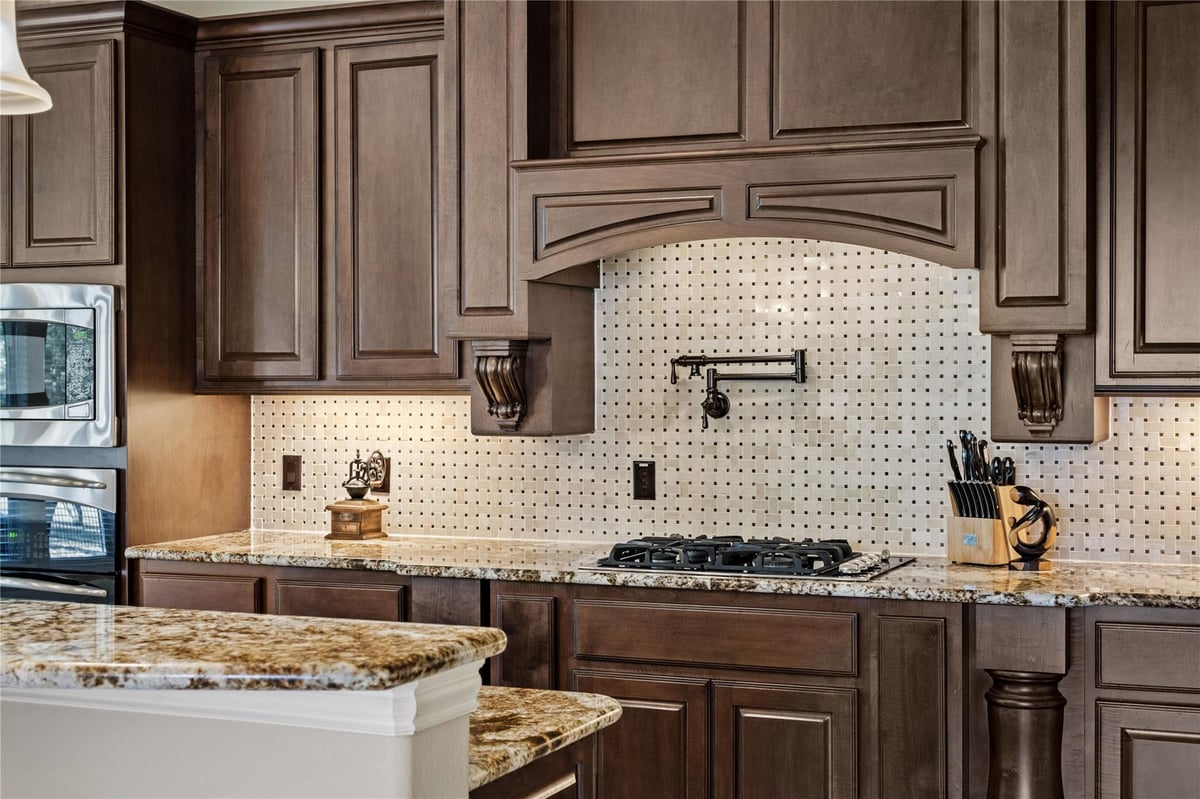 Kitchen at 1122 Flint Rock Loop - 4 bed 3 bath home