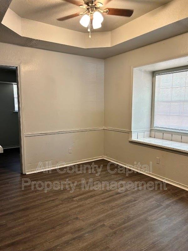 Bathroom at 1128 Field St - 5 bed 3 bath home