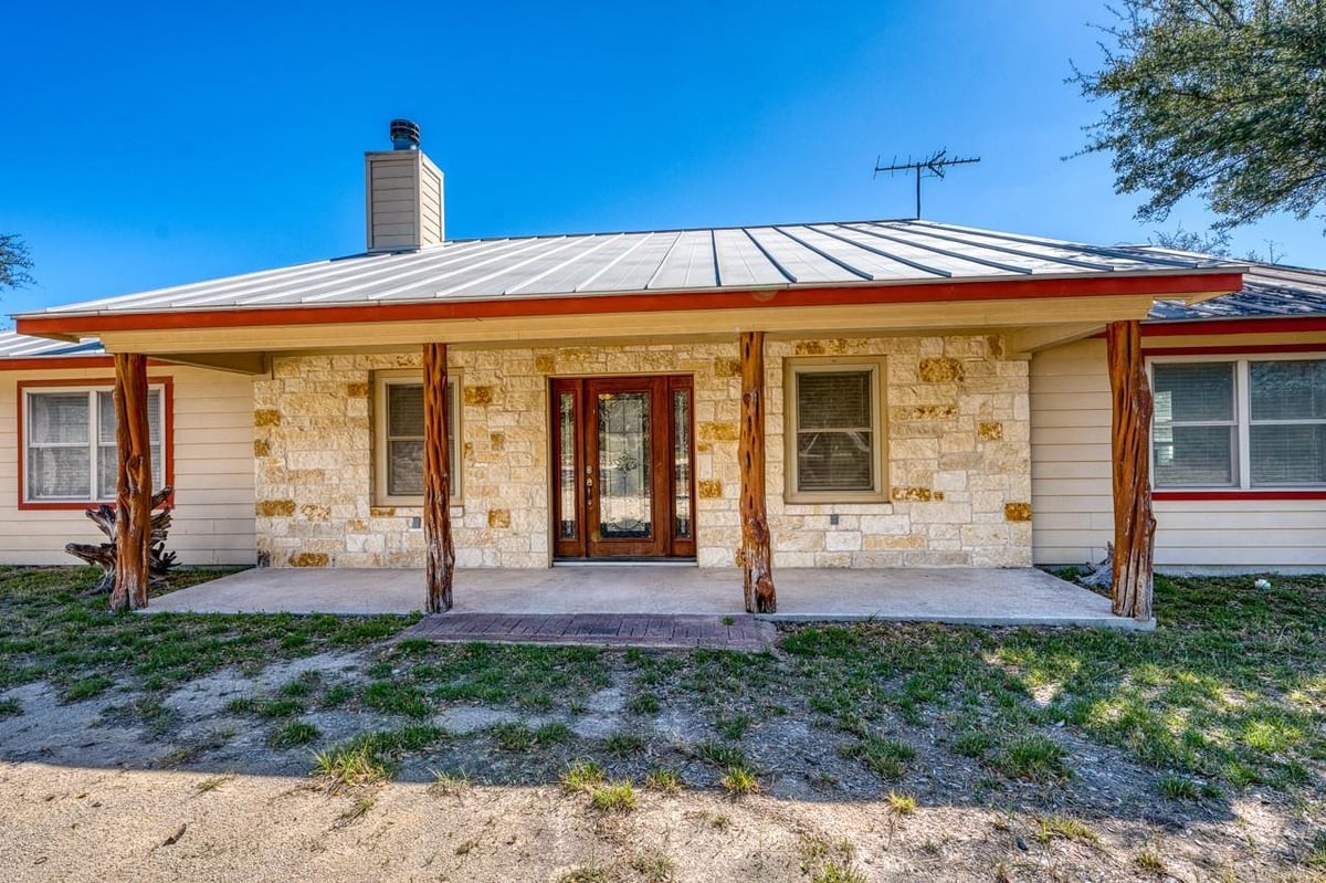 Bathroom at 1129 Lonesome Loop - 3 bed 2 bath home