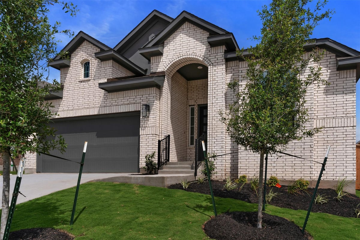 Living area at 1129 Pansy Trl - 3 bed 2 bath home