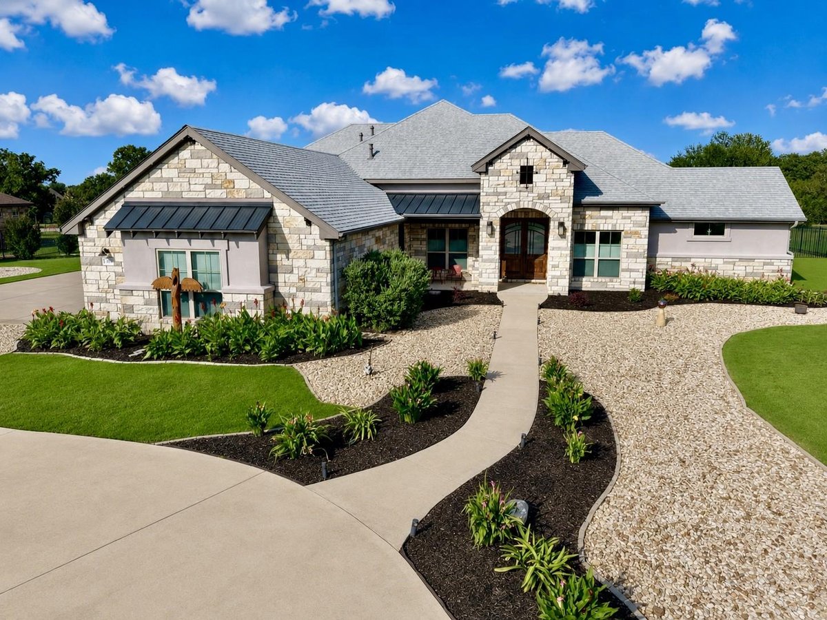 113 Camp Verde DR - front exterior - Luxury home in Mission Oaks Ph 3, Georgetown, TX