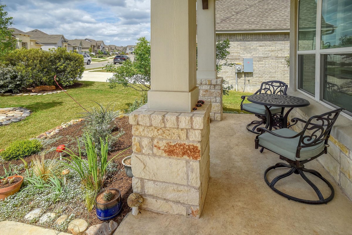 Primary bedroom at 113 Cibolo Creek Loop - 3 bed 2 bath home