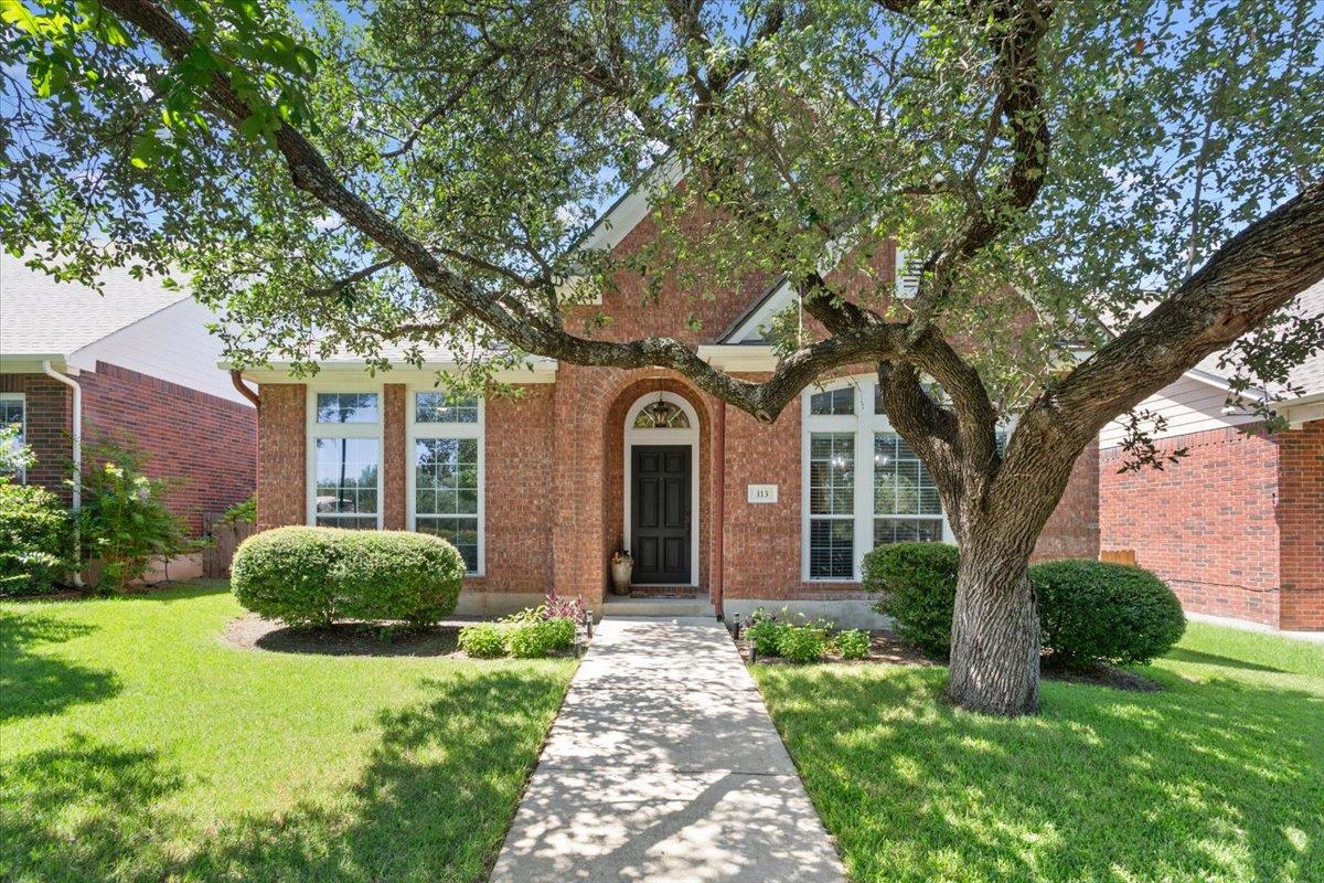113 Village Park DR - front exterior - Luxury home in Georgetown Village Sec 04-B Pud, Georgetown, TX