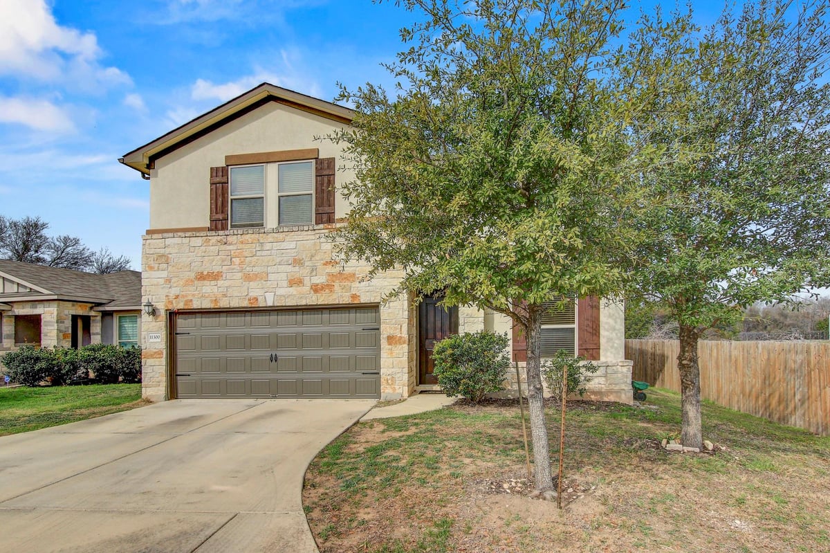 Living area at 11300 Birlandier Ct Unit #44 - 4 bed 2 bath home