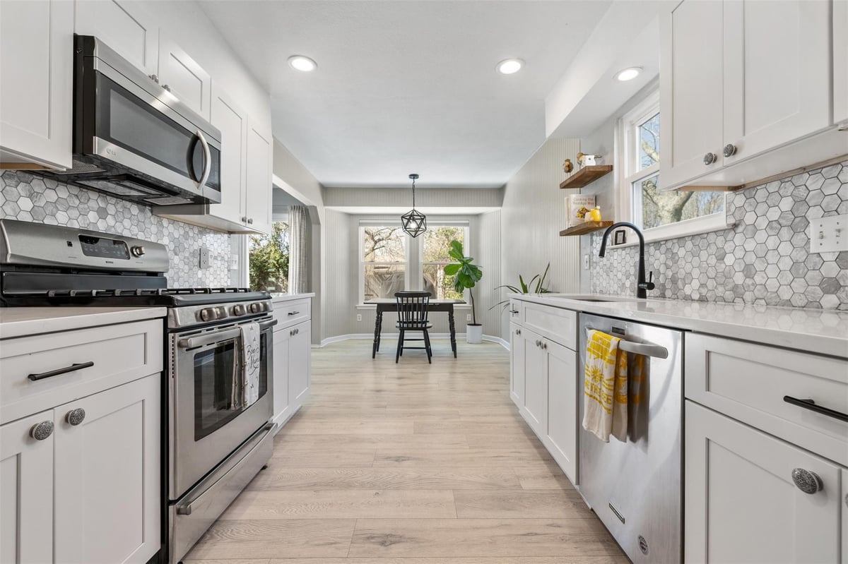 Kitchen at 11302 Windermere Mdws - 3 bed 2 bath home