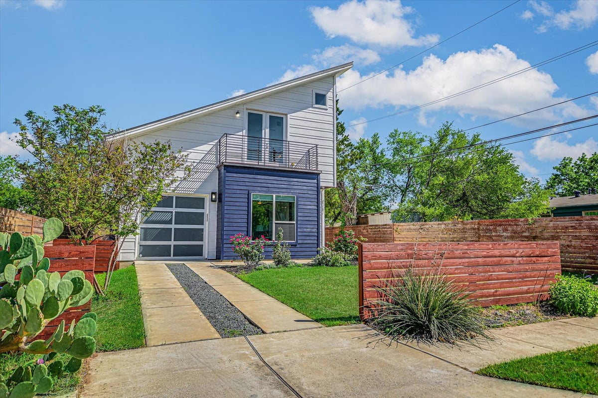 View 1131 Mason Ave Unit #A in MASON AVENUE CONDOMINIUMS 1131 Mason Ave Unit #A - front exterior - Luxury home in MASON AVENUE CONDOMINIUMS, Austin, TX