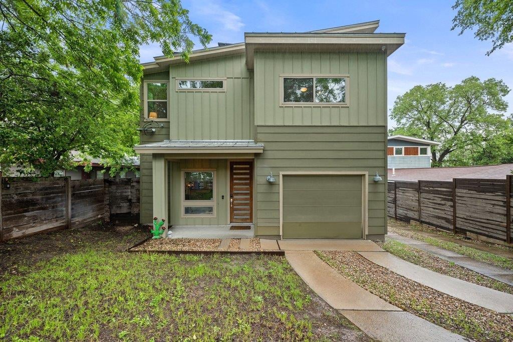 1131 Poquito St Unit #A - front exterior - Luxury home in 11315 Poquito Condo Ame, Austin, TX