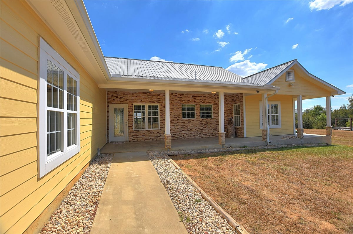 Bathroom at 1133 Fm 20 - 3 bed 2 bath home