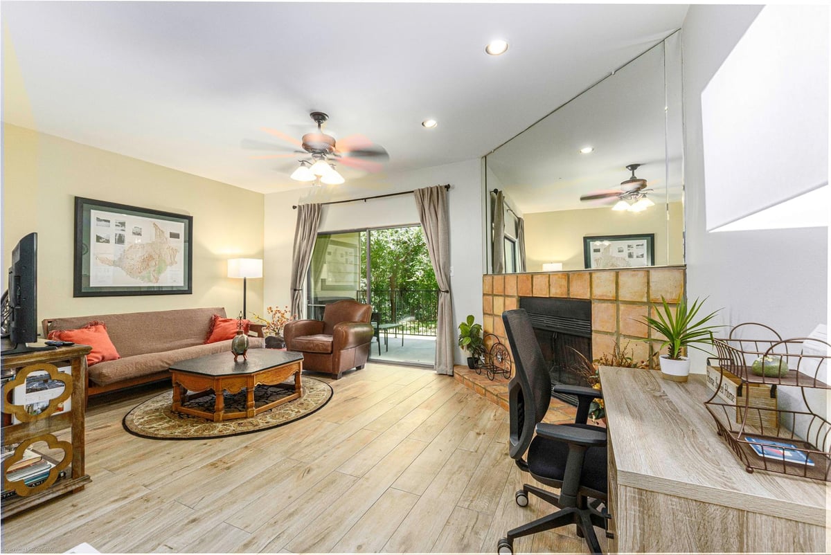 View 1135 Barton Hills DR Unit #160 in Springhollow Condo Amd 1135 Barton Hills DR Unit #160 - property photo 1 - Luxury home in Springhollow Condo Amd, Austin, TX