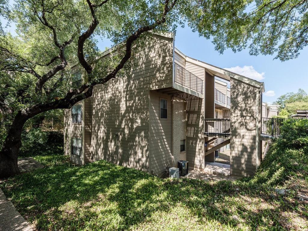 View 1135 Barton Hills DR Unit #246 in Barton Hills 1135 Barton Hills DR Unit #246 - property photo 1 - Luxury home in Barton Hills, Austin, TX