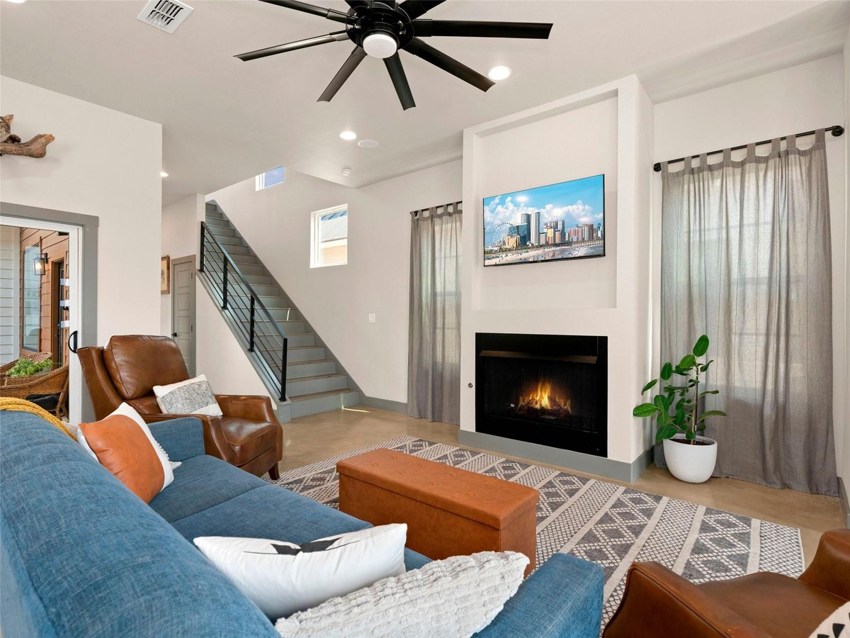 Primary bedroom at 1136 Hauptstrasse - 3 bed 2 bath home